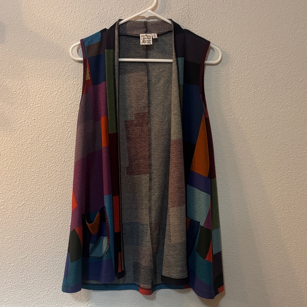 Parsley and Sage Colorful Geometric Sleeveless Vest